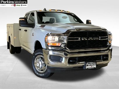 New 2024 RAM 3500 Tradesman w/ Chrome Appearance Group