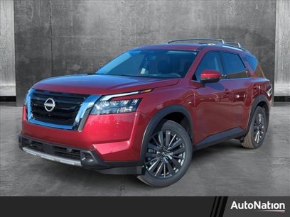 New 2025 Nissan Pathfinder SL w/ SL Premium Package