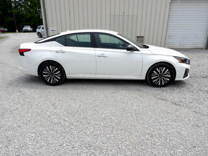 Used 2024 Nissan Altima 2.5 SV