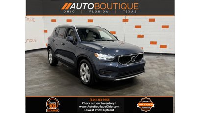 Used 2022 Volvo XC40 T4 Momentum