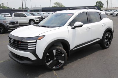 New 2025 Nissan Kicks SR
