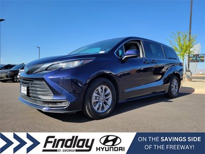 Used 2022 Toyota Sienna LE