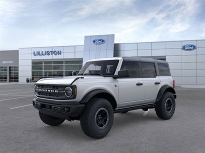 New 2024 Ford Bronco Black Diamond w/ Sasquatch Package