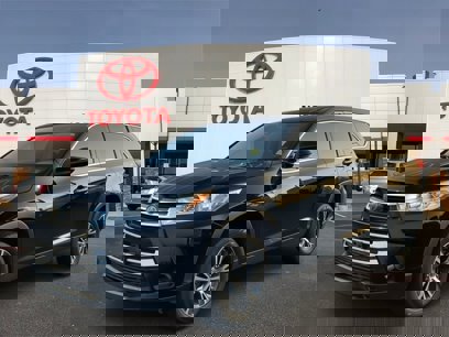 Used 2019 Toyota Highlander LE