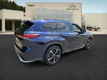 Used 2022 Toyota Highlander XSE