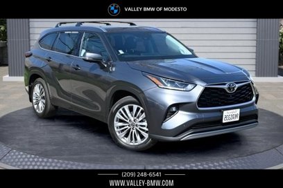 Used 2024 Toyota Highlander Platinum