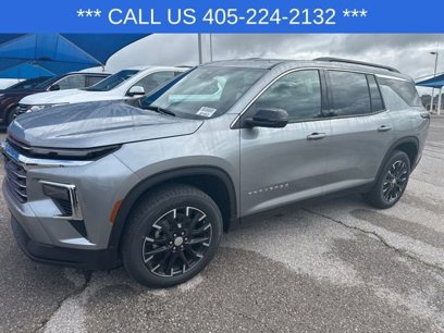 New 2025 Chevrolet Traverse LT