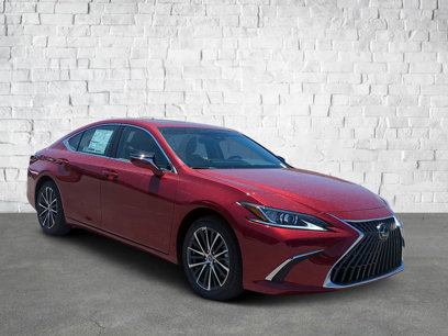 New 2025 Lexus ES 300h w/ Premium Package