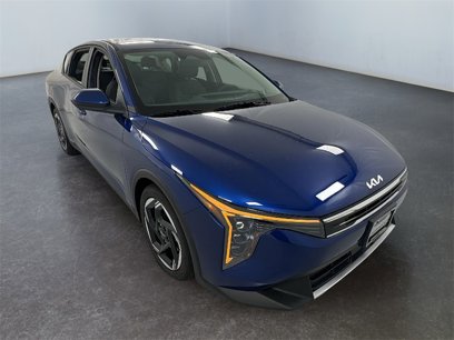 New 2025 Kia K4 EX