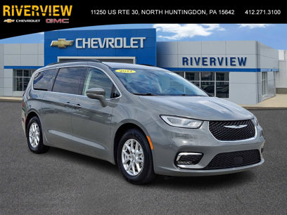 Used 2022 Chrysler Pacifica Touring-L