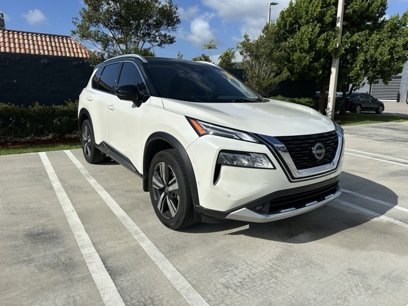 Used 2022 Nissan Rogue Platinum w/ Head-Up Display Package