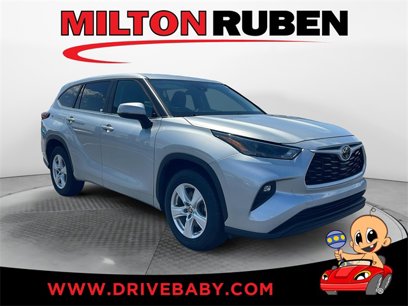 Used 2023 Toyota Highlander LE
