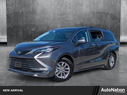 Used 2023 Toyota Sienna XLE