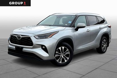 Certified 2022 Toyota Highlander XLE