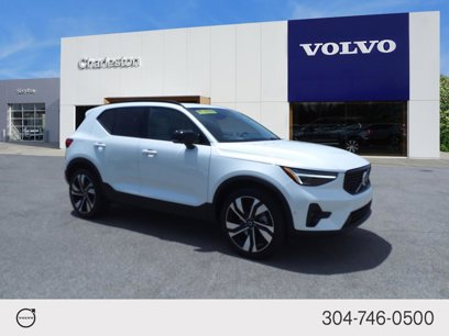 New 2025 Volvo XC40 B5 Ultra w/ Climate Package