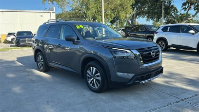 Used 2024 Nissan Pathfinder SL