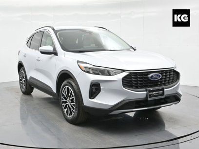New 2025 Ford Escape SE