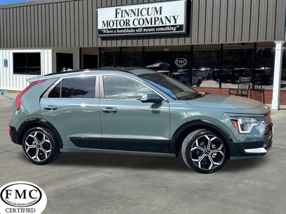 Used 2023 Kia Niro EX Touring