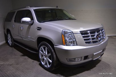 Used 2007 Cadillac Escalade ESV AWD w/ Information Package