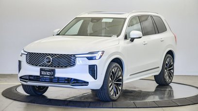 New 2025 Volvo XC90 B5 Ultra w/ Protection Package Premier