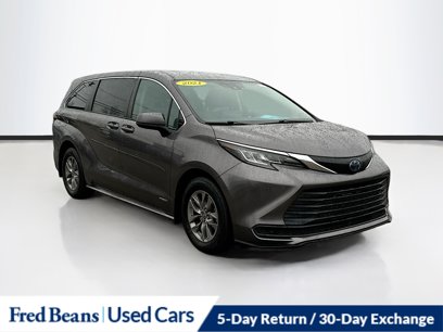 Used 2021 Toyota Sienna LE