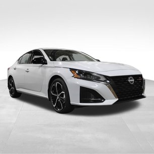 New 2024 Nissan Altima 2.5 SR w/ SR Premium Package
