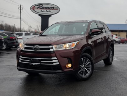 Used 2018 Toyota Highlander SE