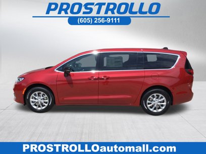 New 2025 Chrysler Pacifica Select