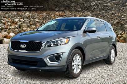Used 2017 Kia Sorento LX w/ LX Convenience Package