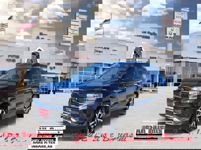 Used 2024 Volkswagen Taos SE
