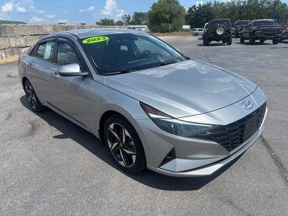 Used 2023 Hyundai Elantra SEL w/ Convenience Package