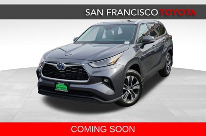 New 2025 Toyota Highlander XLE
