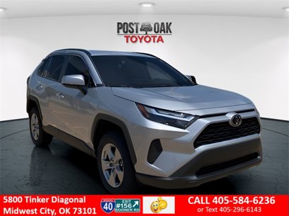 New 2025 Toyota RAV4 SE