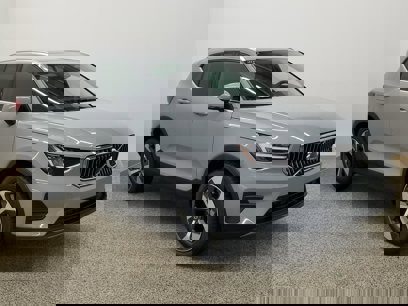 New 2025 Volvo XC40 B5 Core w/ Protection Package Premier