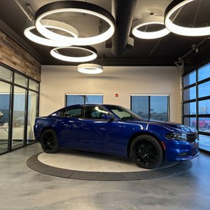 Used 2019 Dodge Charger SXT w/ Leather Interior Group