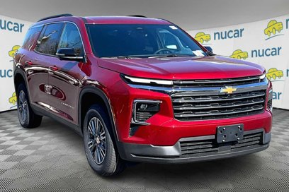 New 2025 Chevrolet Traverse LT w/ Driver Confidence Package