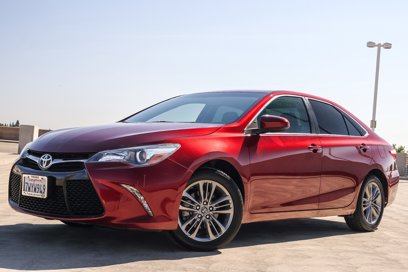 Used 2017 Toyota Camry SE