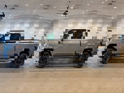 New 2025 GMC Sierra 2500 AT4 w/ AT4 Premium Plus Package