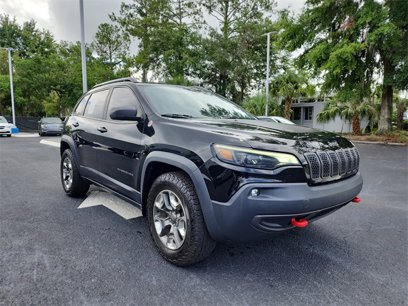 Used 2019 Jeep Cherokee Trailhawk