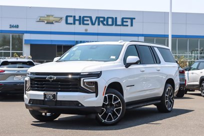 New 2025 Chevrolet Suburban RST w/ Comfort Package