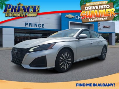 Used 2023 Nissan Altima 2.5 SV