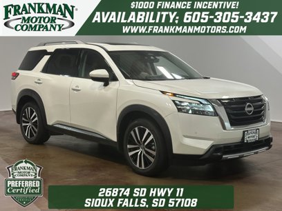 Used 2024 Nissan Pathfinder Platinum