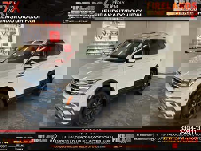 New 2024 Volkswagen Tiguan SE