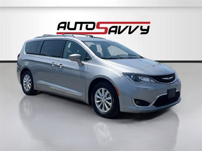 Used 2018 Chrysler Pacifica Touring-L