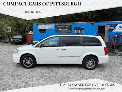 Used 2013 Chrysler Town & Country Touring-L w/ Entertainment Group #2