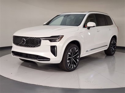 New 2025 Volvo XC90 T8 Plus w/ Protection Package Premier
