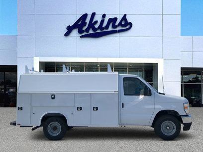 New 2025 Ford E-350 and Econoline 350 Super Duty w/ Power Equipment Group