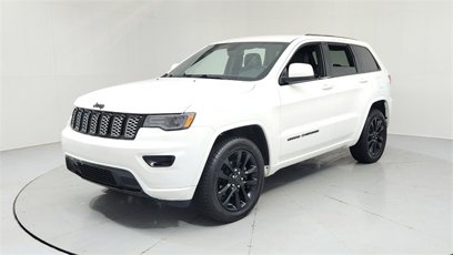 Used 2020 Jeep Grand Cherokee Altitude