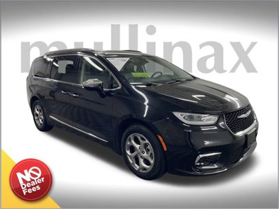 Used 2023 Chrysler Pacifica Limited