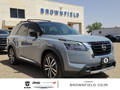 Used 2023 Nissan Pathfinder Platinum w/ Cargo Package